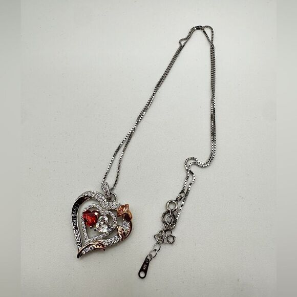NIB Sterling silver, possibly gold plated, heart necklace with cz diamonds! - Picture 8 of 15